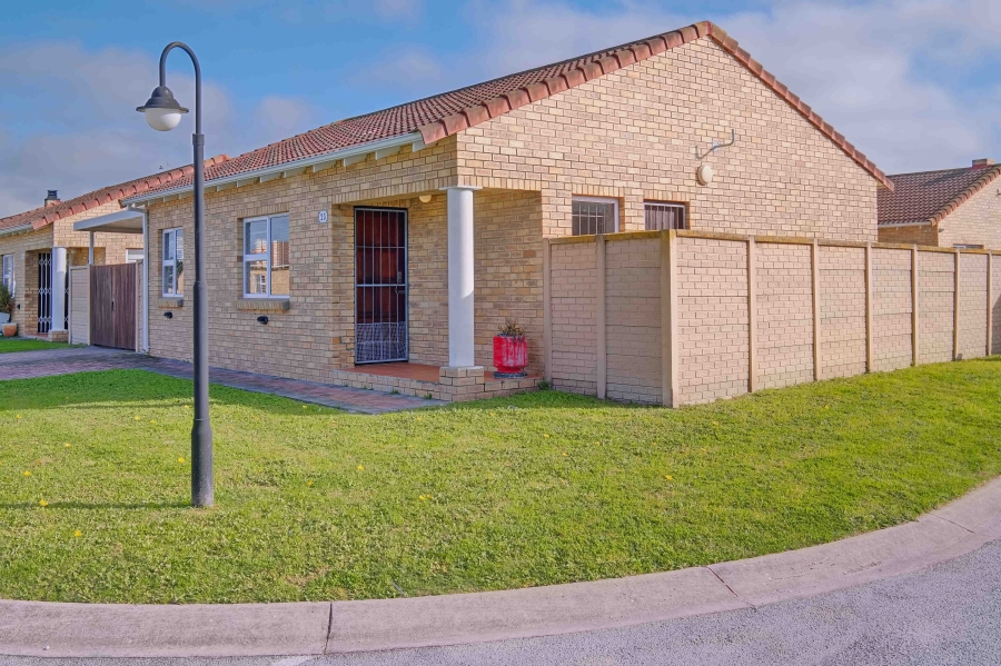 2 Bedroom Property for Sale in Parsonsvlei Eastern Cape